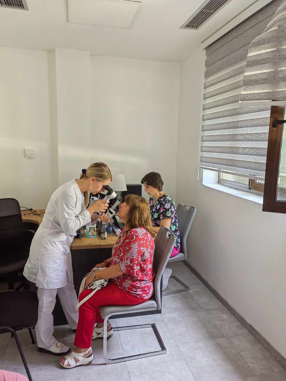 Очни преглед 