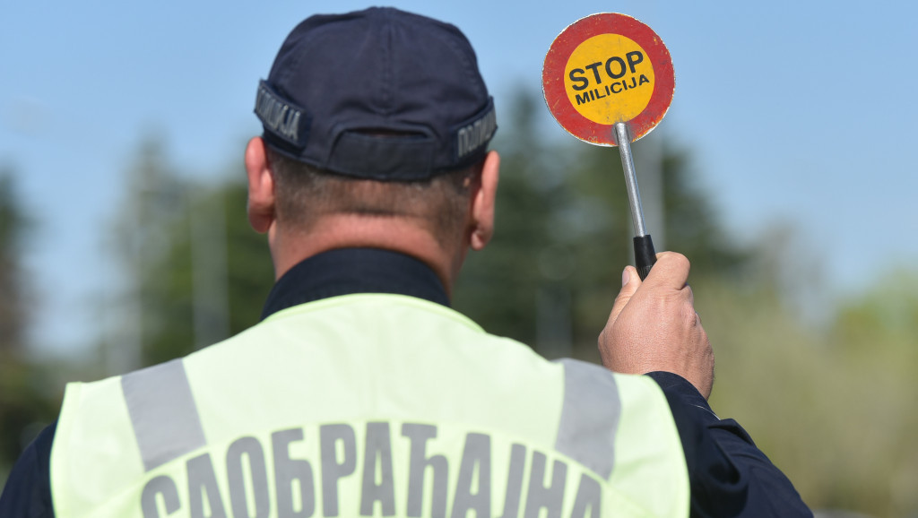 Контрола саобраћаја - илустрација 