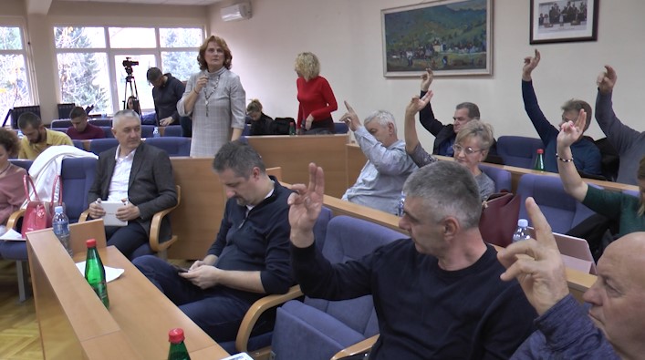 со чајетина седница со