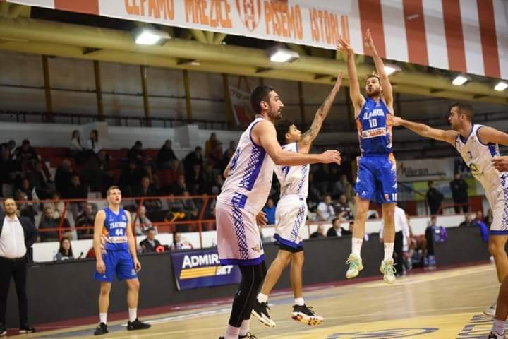 Кошаркаши Златибора на утакмици у Чачку
