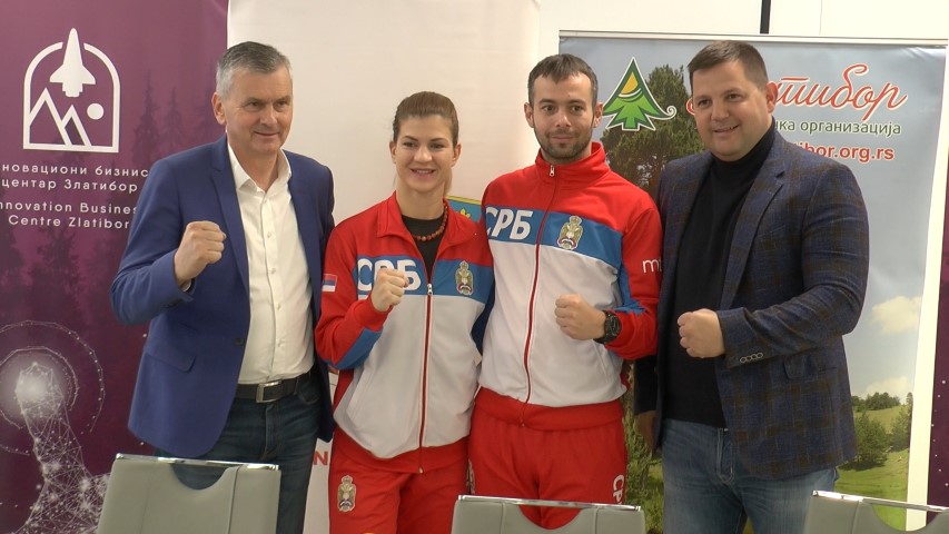 Боксерка Јелена Јанићијевић најавила спектакл