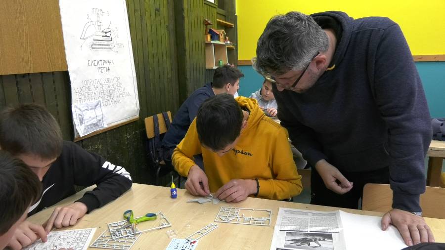 Час макетарства у школи на Златибору 