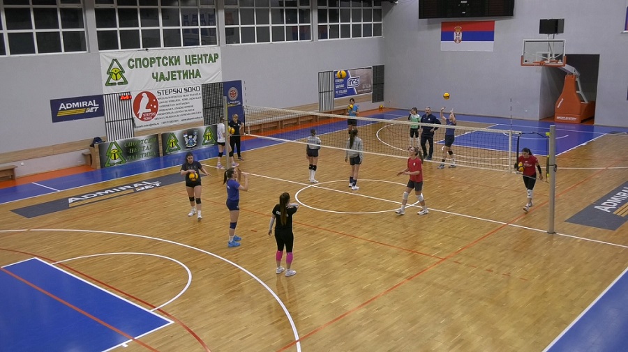 Тренинг одбојкашица Златибора