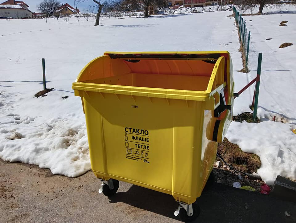 ИЗ КЈП "Златибор" Чајетина апелују да се у жуте контејнере искључиво одлаже стаклена амбалажа