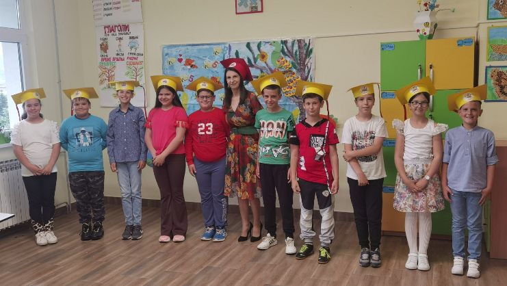 Видовданска приредба ученика 4. разреда из Шљивовице 