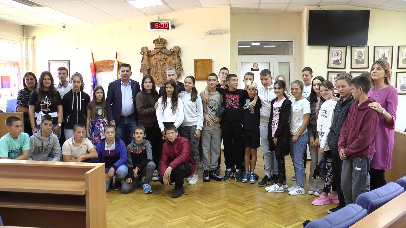 Ђачки парламент у Скупштини Чајетине