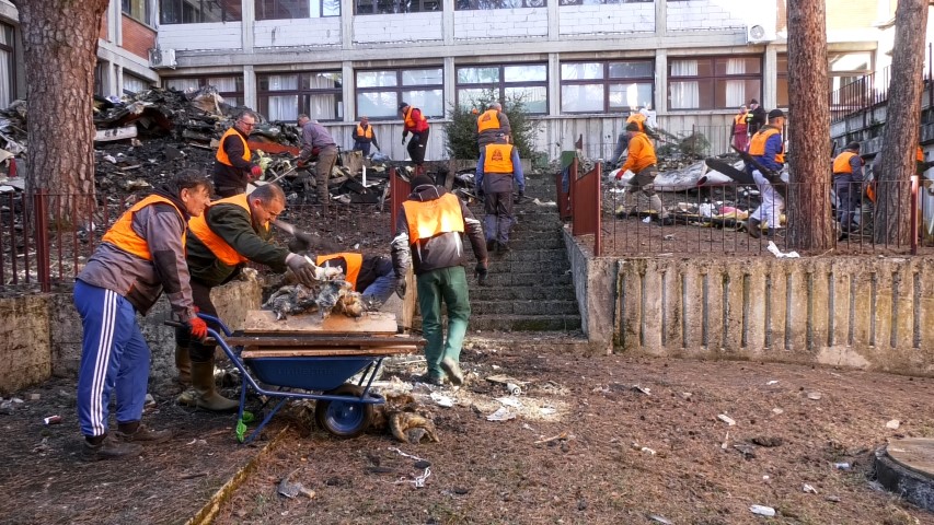 Ловци у акцији чишћења