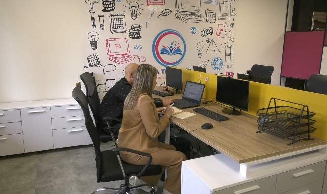 канцеларија за младе