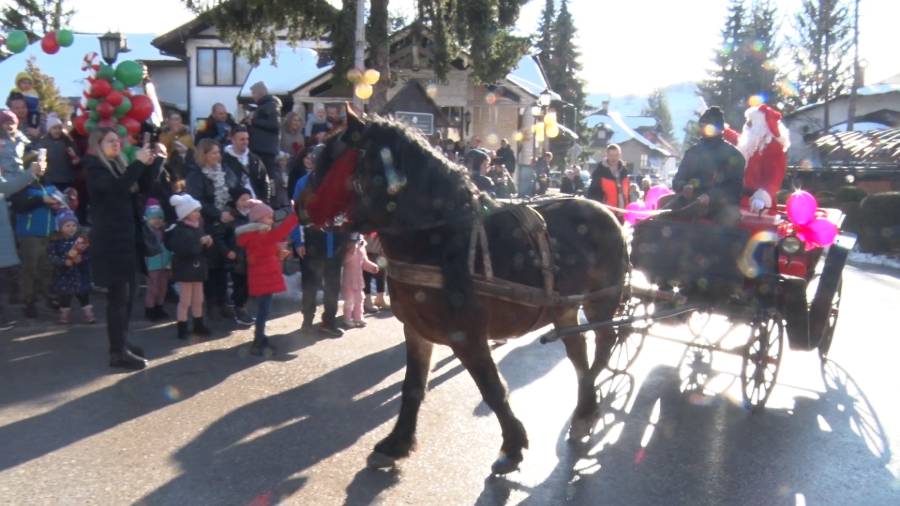 деда мраз у сирогојну