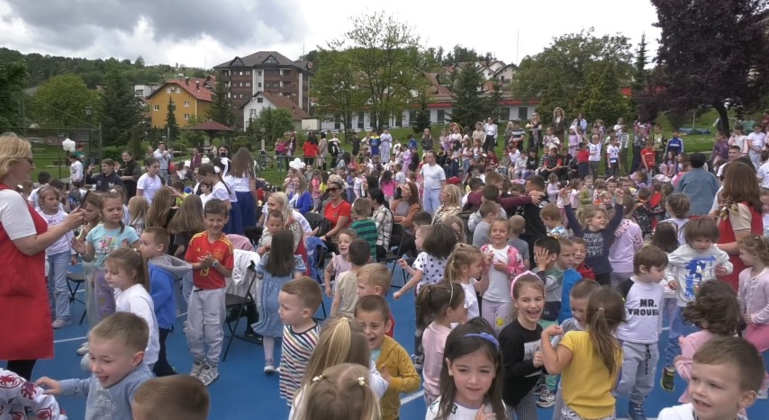 Лепа атмосфера у Старом парку