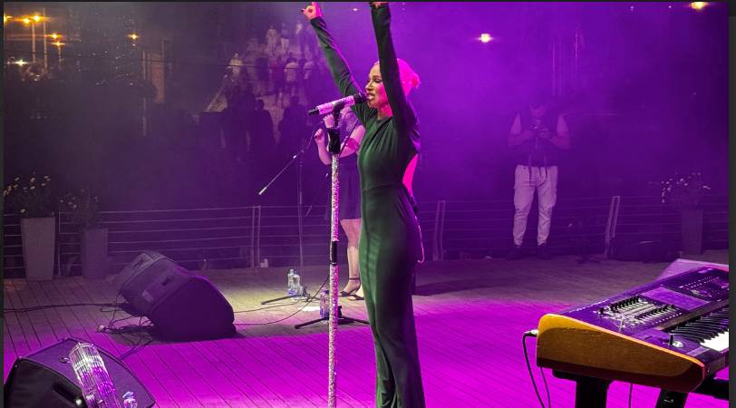 Наташа Беквалац одржала концерт на Краљевом тргу на Златибору Наташа Беквалац одржала концерт на Краљевом тргу на Златибору