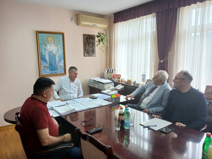 Sastanaksadirektoromposte2