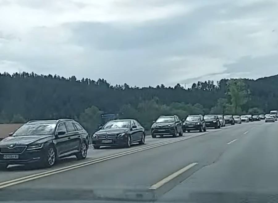 Појачан интезитет саобраћаја поводом Никољдана, возачи опрез, поручују из Путева Србије 