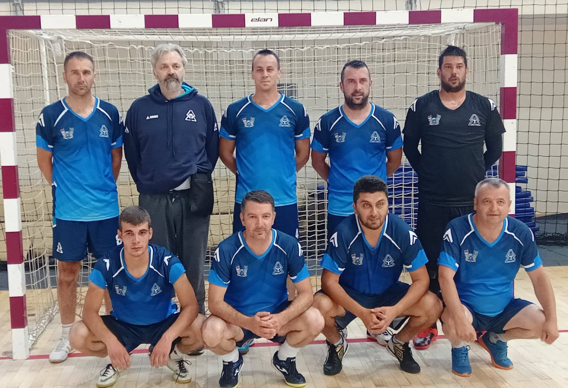 Екипа КЦ Чајетина у малом фудбалу