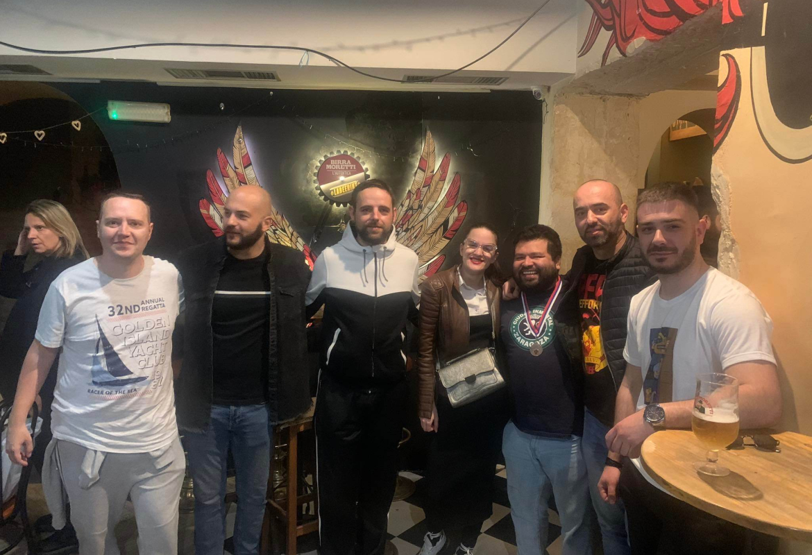 Екипа из Бајине Баште са Чајетинцем Ђенићем