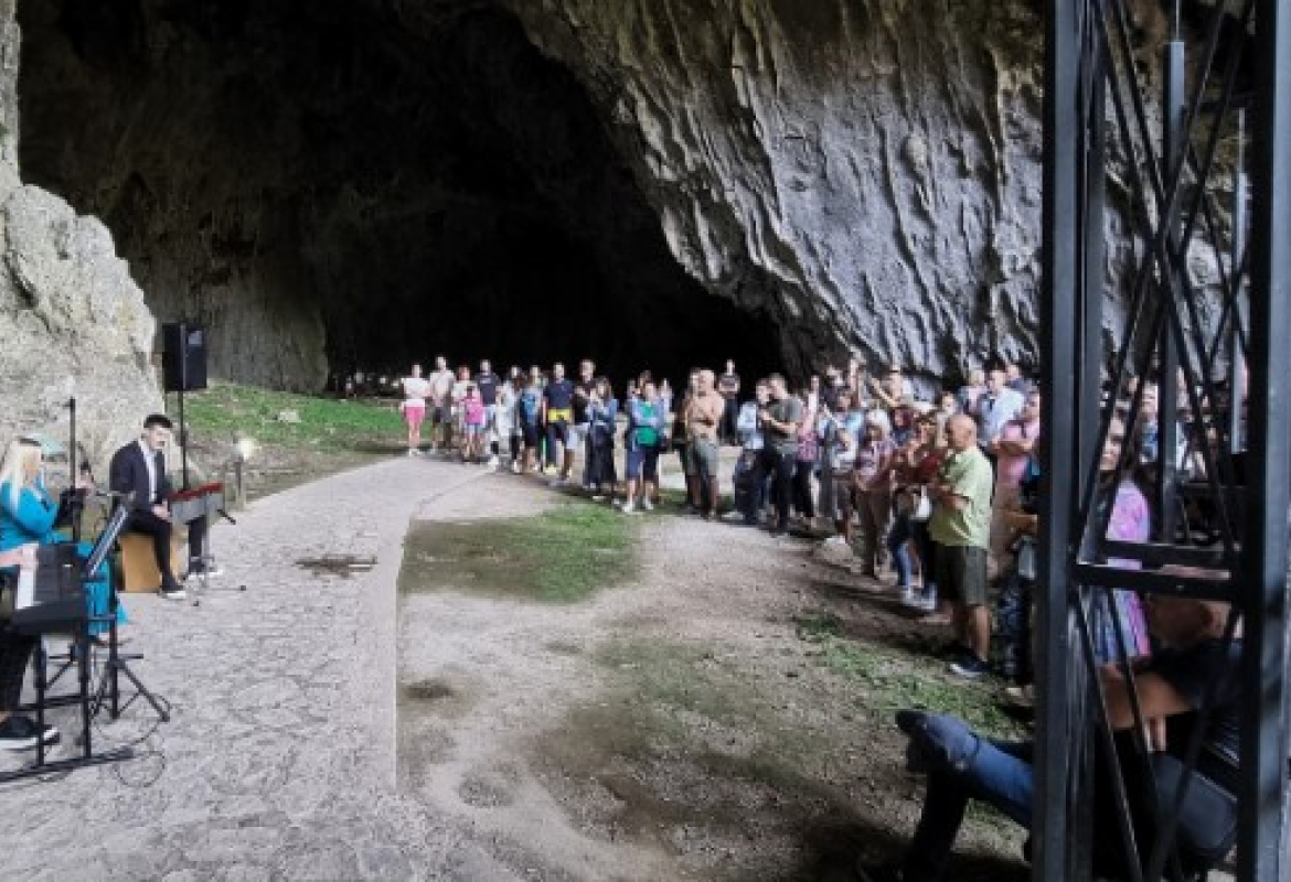 стопића пећона концерт