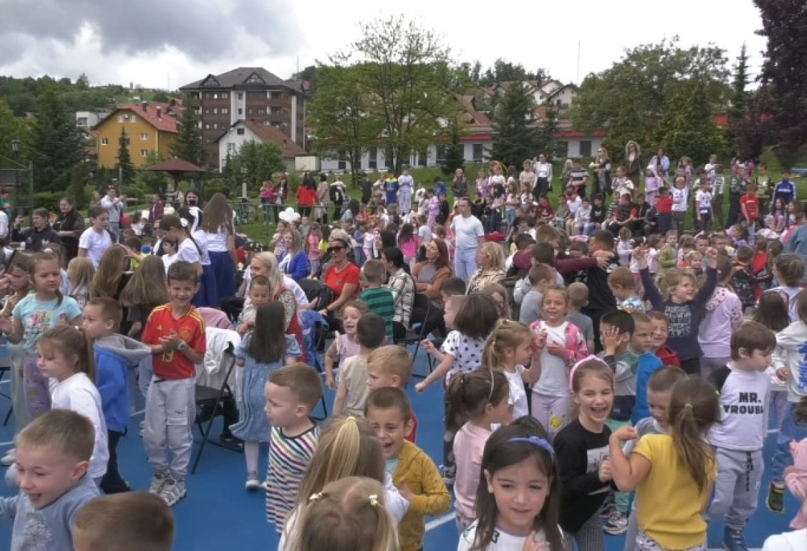 Лепа атмосфера у Старом парку